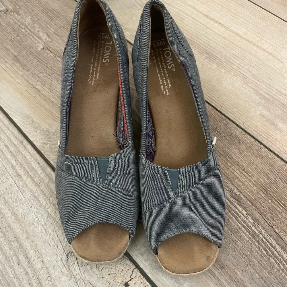 Toms Women’s 9.5 Canvas Peep Toe‎ Wedge Heel Sandals
